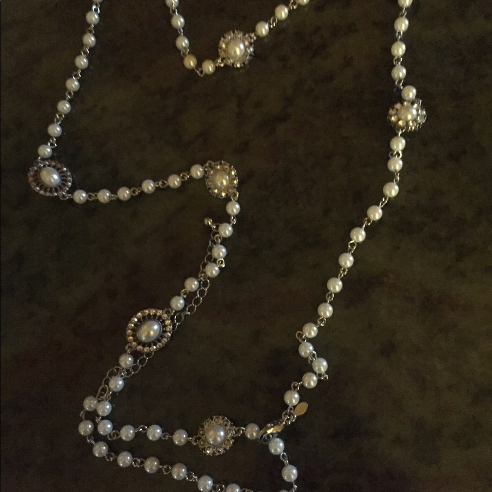 Premiere pearl and silver long necklace